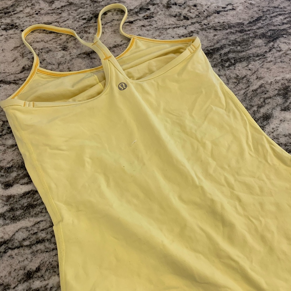 Lululemon tank